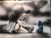 Cargar imagen en el visor de la galería, Jugando con osito.